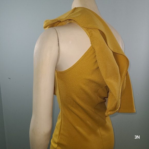 Pinc Mustard Off-Shoulder Mini Dress, S - Picture 7 of 8